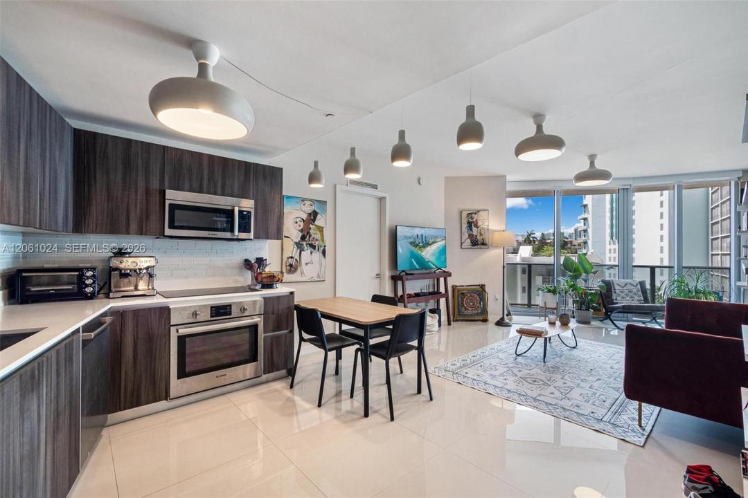 488 NE 18th St 401, Miami, Florida 33132, Stati Uniti