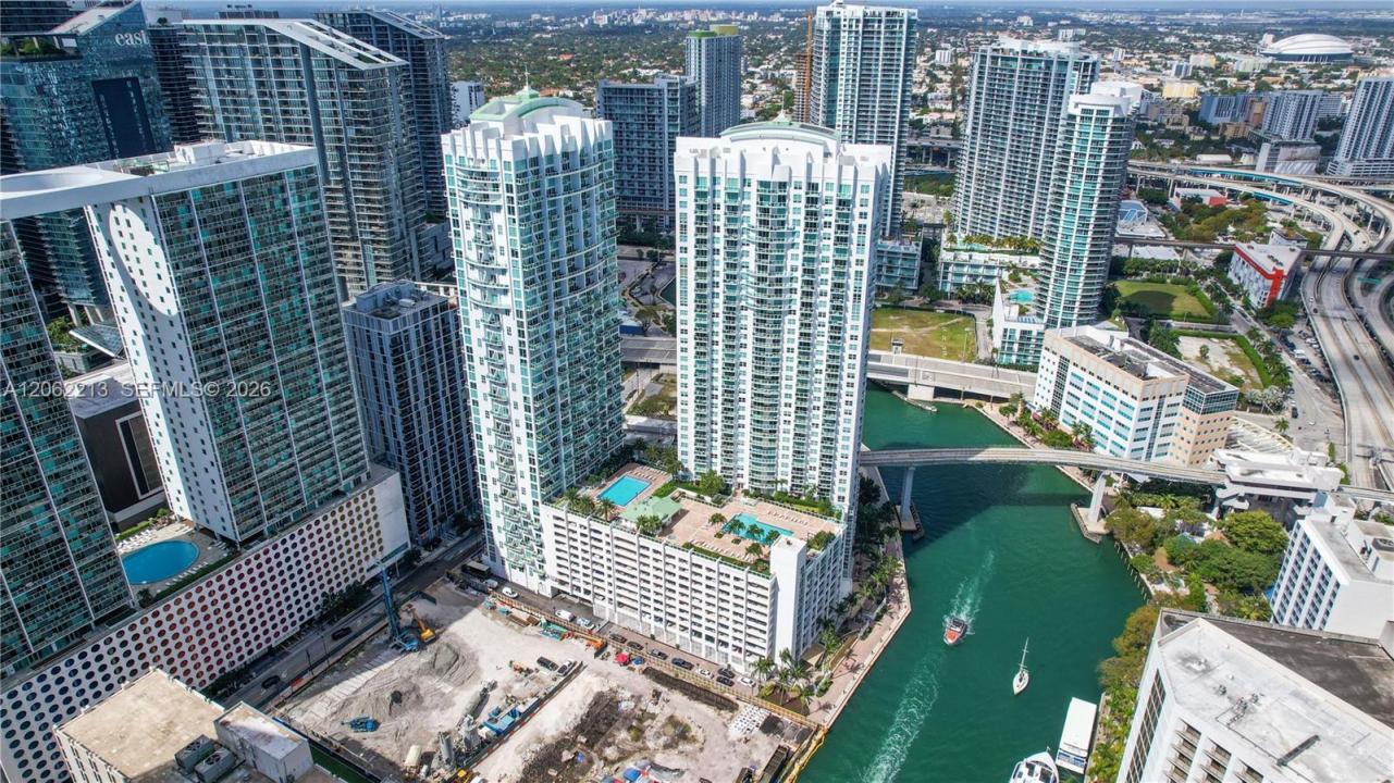 41 SE 5th St 906, Miami, Florida 33131, Estados Unidos