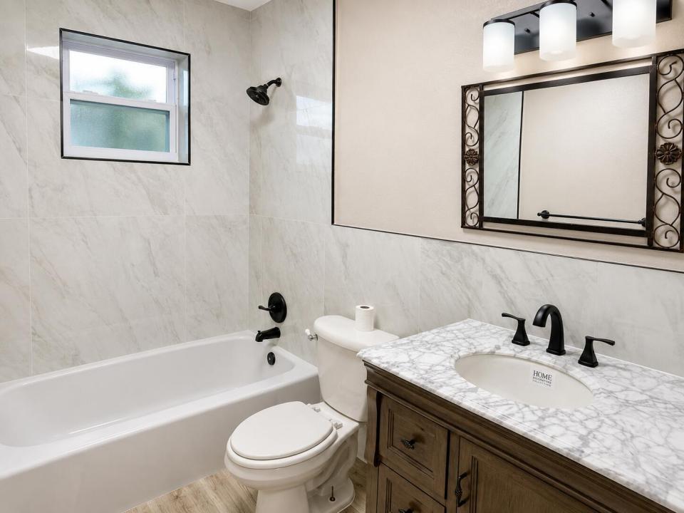 1723 NE MIAMI GARDENS Drive 237, Miami, Floride 33179, États-Unis