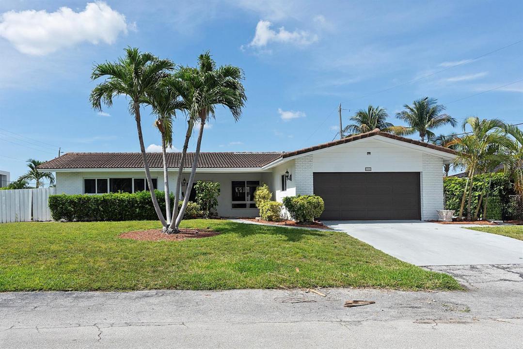 2910 NE 40TH Court, Lighthouse Point, Florida 33064, USA
