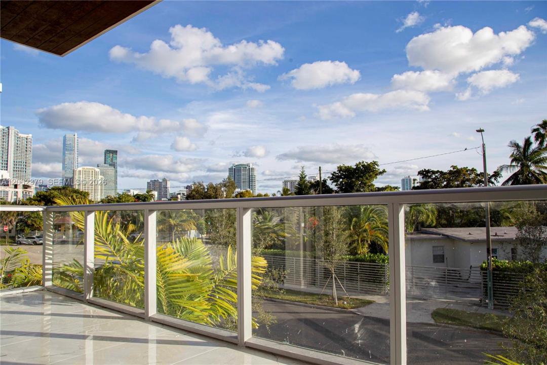 529 SW 11th St 202, Miami, Floride 33129, États-Unis