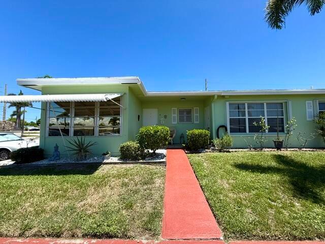 100 Pine Point Drive A, Boynton Beach, Floride 33435, États-Unis