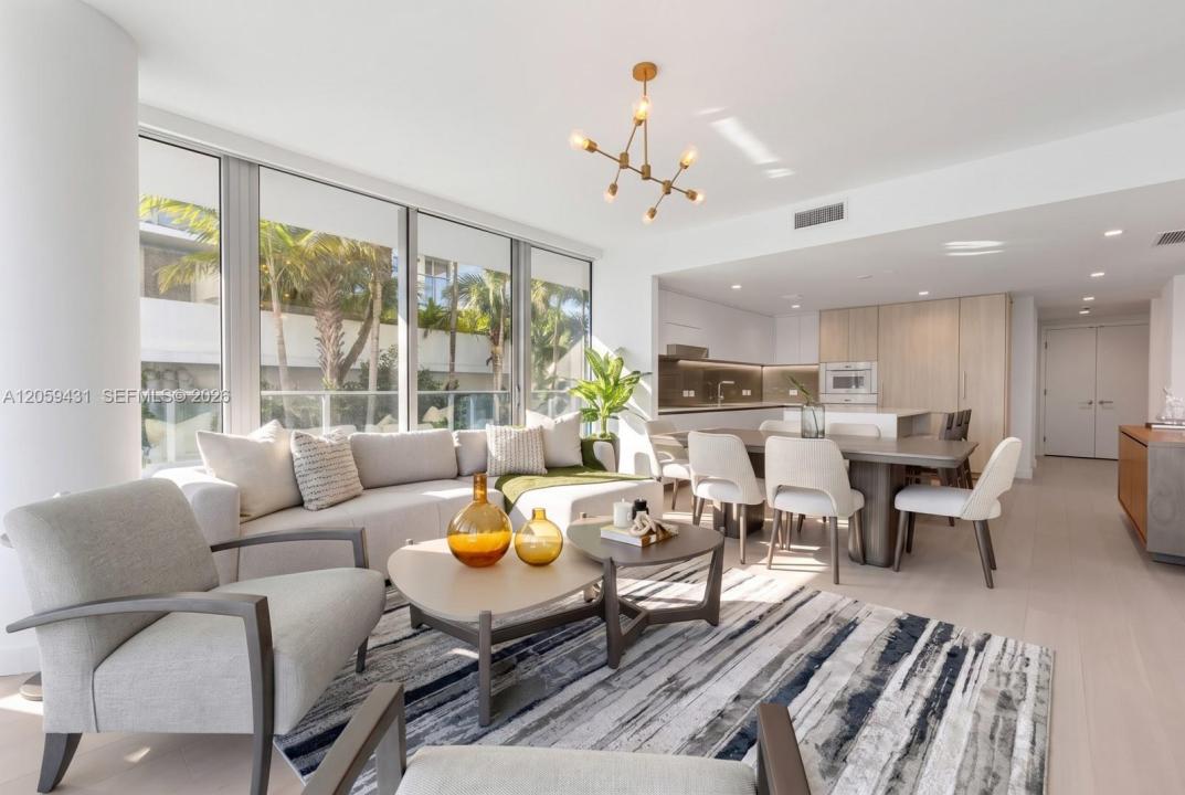 9221 E Bay Harbor Drive 212, Bay Harbor Islands, Floride 33154, États-Unis