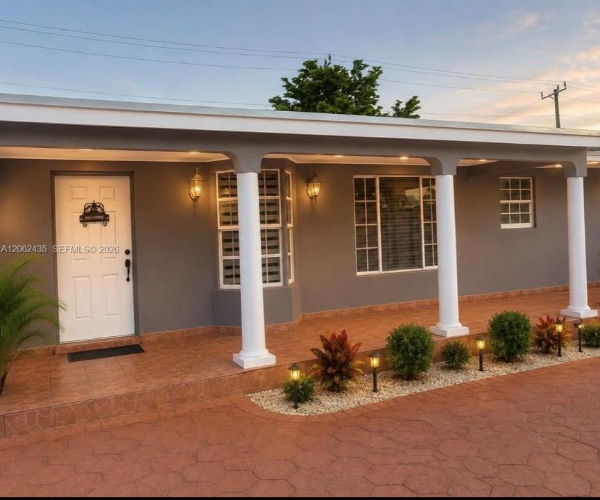4761 NW 190th St, Miami Gardens, Florida 33055, USA