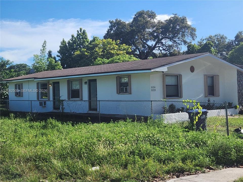 836 NW 98th St, Miami, Floride 33150, États-Unis