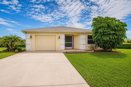 57 Huarte Way, Port St. Lucie, Florida 34952, USA