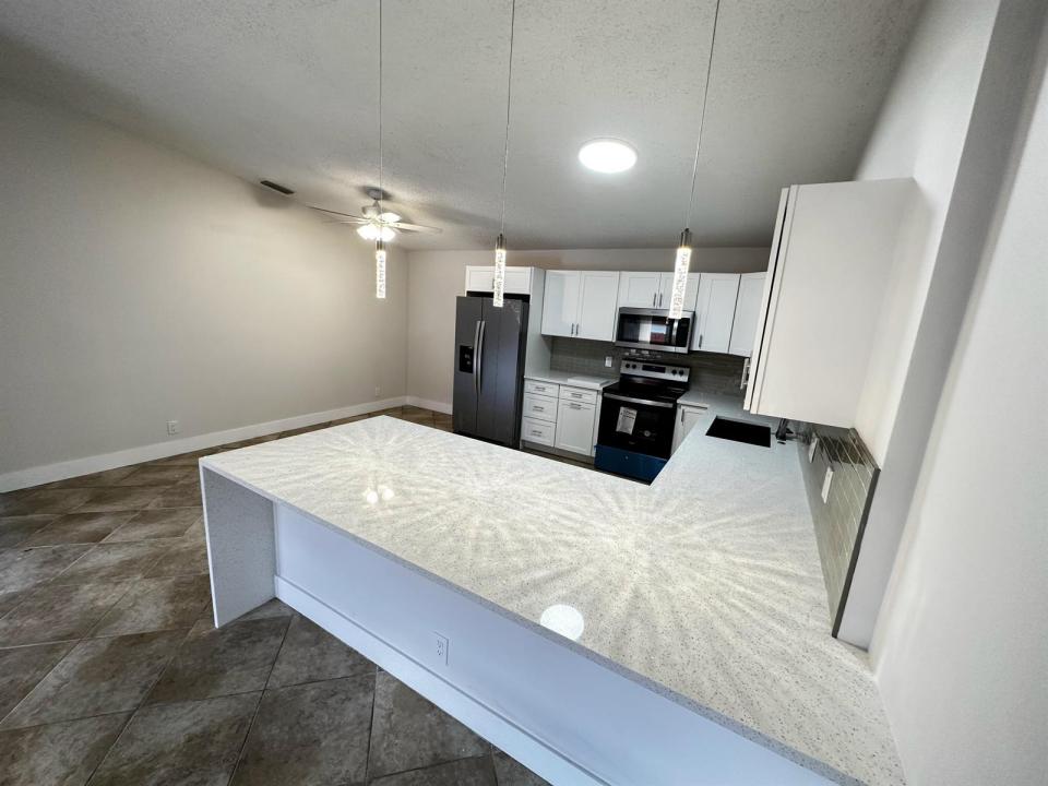 4326 Woodstock Drive C, West Palm Beach, Florida 33409, Stati Uniti