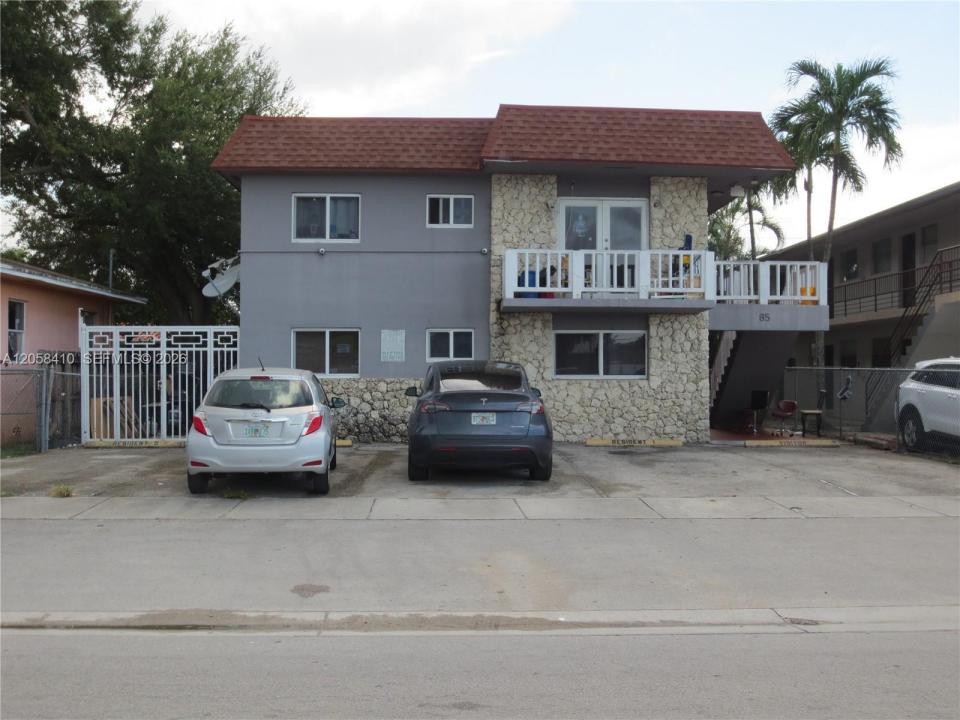 85 W 28th St, Hialeah, Floryda 33010, USA
