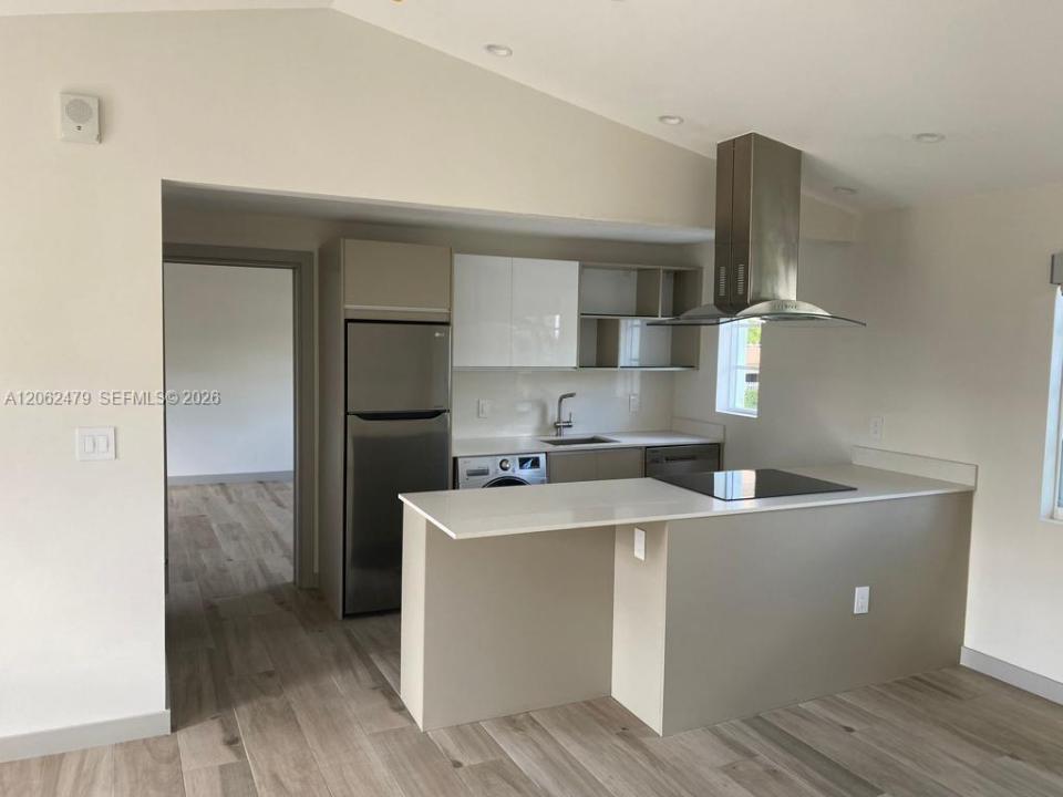 8035 Abbott Avenue 102, Miami Beach, Florida 33141, Stati Uniti