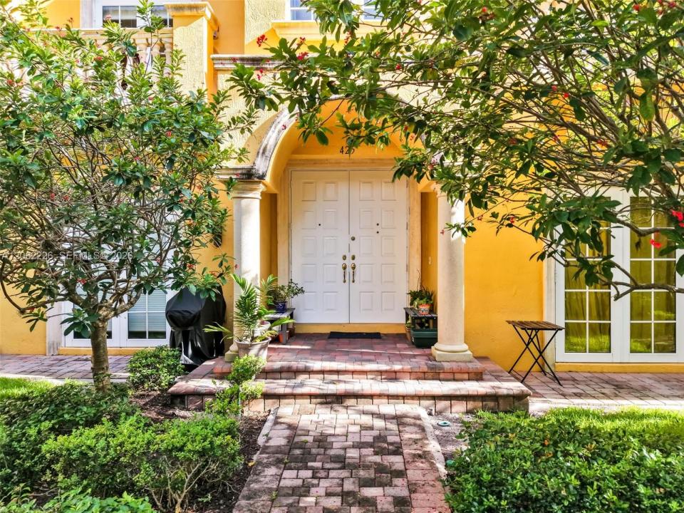 425 NE 69th Cir, Boca Raton, Florida 33487, USA