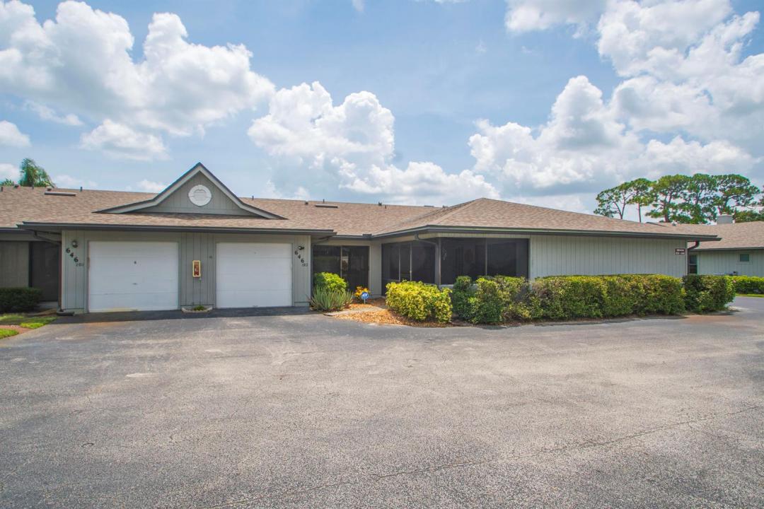 646 CENTRE SW 102, Vero Beach, Floride 32962, États-Unis