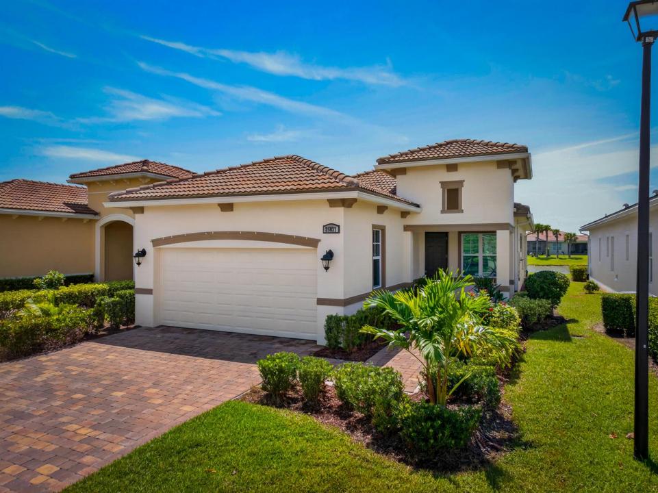25037 SW Alberti Way, Floride 34986, États-Unis