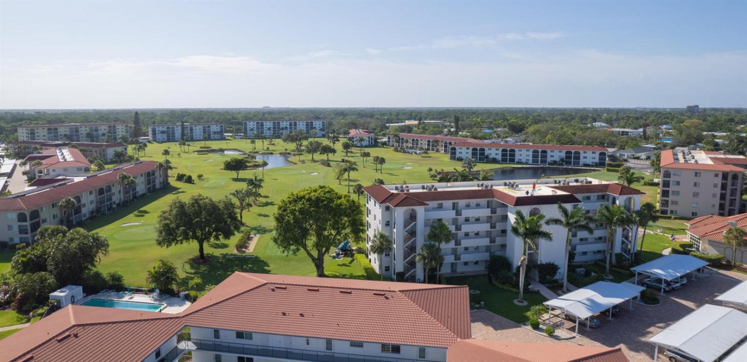 5 HIGH POINT W Circle 212, Naples, Florida 34103, Stati Uniti