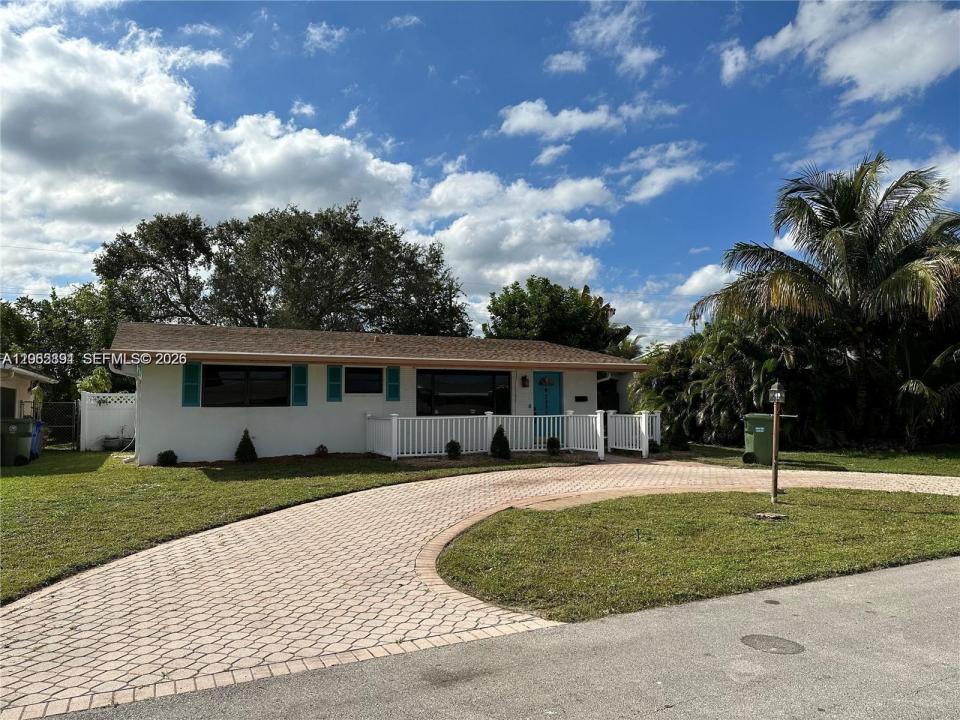 7880 NW 11th St 0, Pembroke Pines, Florida 33024, USA