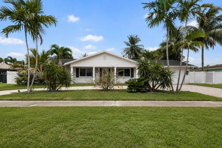 6000 SW 17th St, Plantation, Florida 33317, Stati Uniti