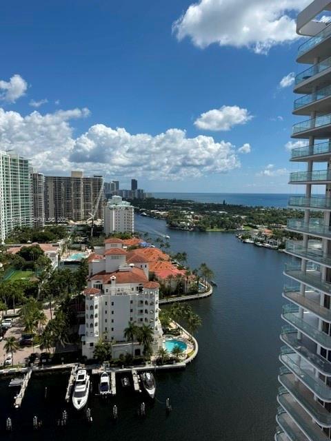 19707 Turnberry Way 24B, Aventura, Floride 33180, États-Unis