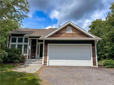 90 Old Mountain Road, Richmond, Rhode Island 02898