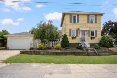 82 Cliffdale Avenue, Cranston, Rhode Island 02905, USA