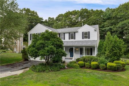 364 Orchard Woods Drive, North Kingstown, Rhode Island 02874, USA