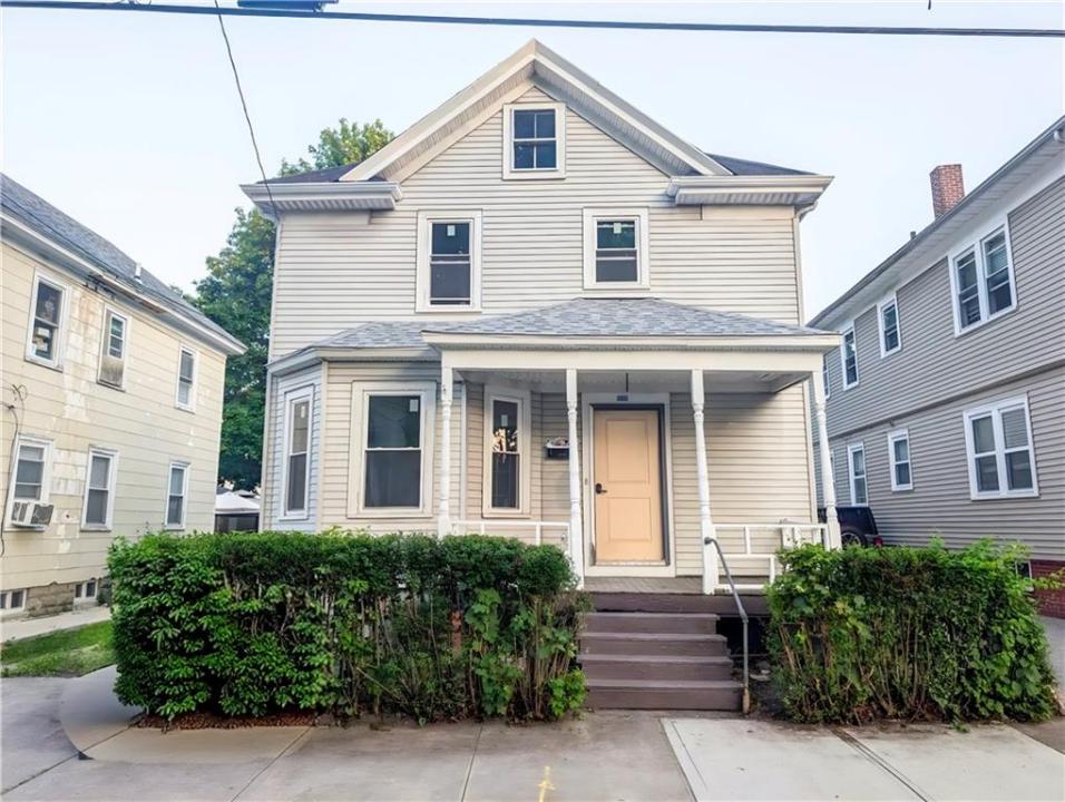212 Roosevelt Street, Providence, Rhode Island 02909, USA