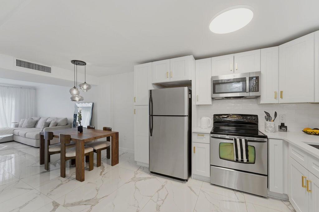 809 W Oakland Park Boulevard K2, Oakland Park, Floride 33311, États-Unis