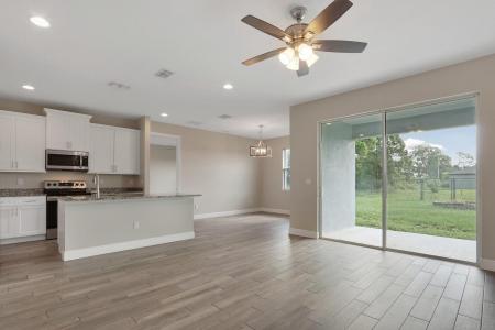 3673 SW Bonwold Street, Port St. Lucie, Floryda 34953, USA