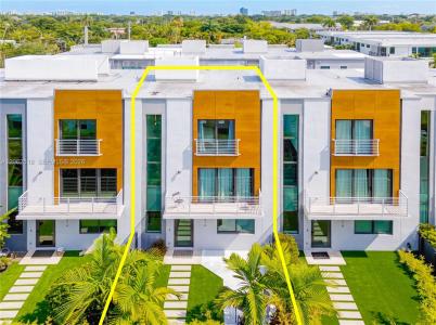 916 NE 4th St, Fort Lauderdale, Florida 33301, USA
