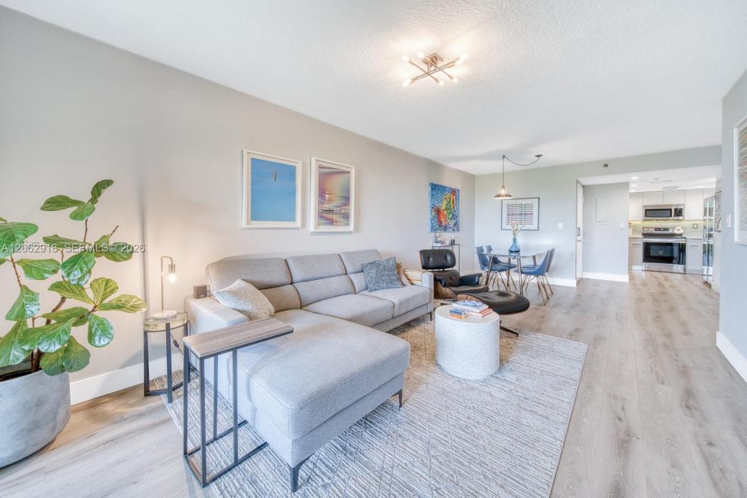 1650 Coral Way 510, Miami, Florida 33145, USA