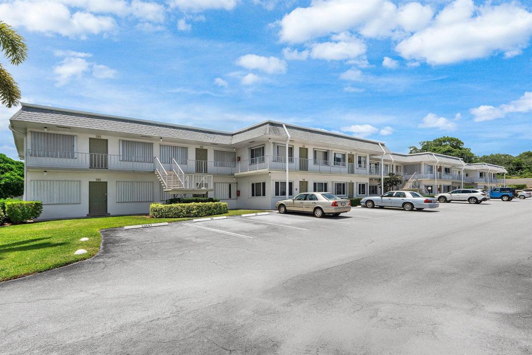 3160 LAKE OSBORNE Drive Bldg 6 Unit 206, Florida 33461, Stati Uniti