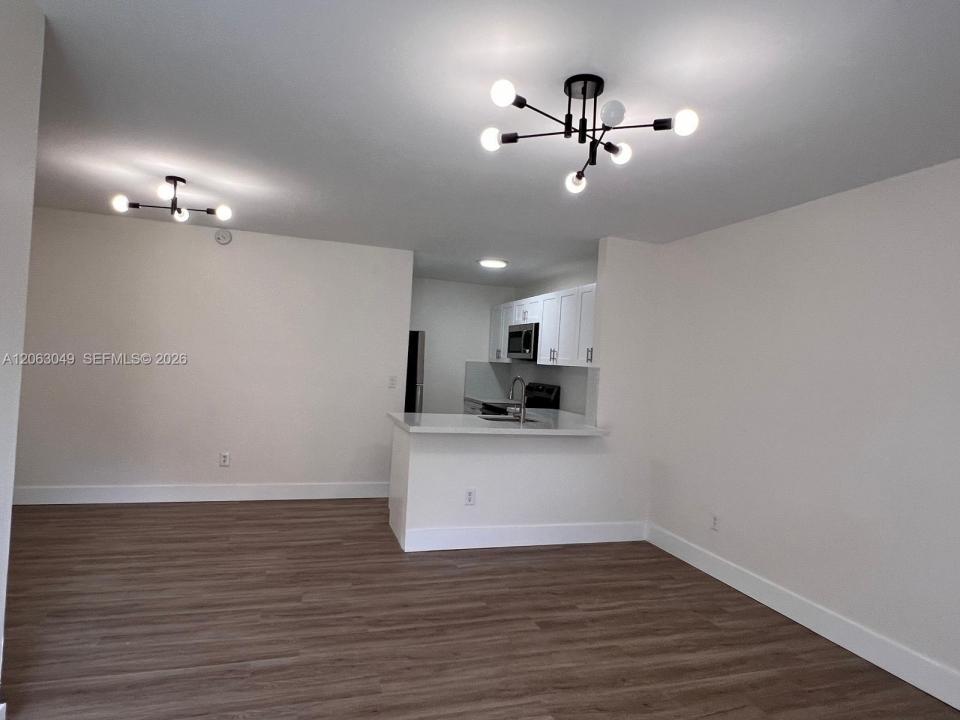2685 W 66th St 12-20, Hialeah, Florida 33016, USA