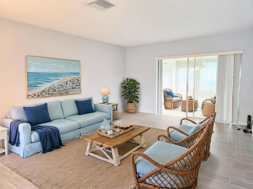 2737 EMORY E Drive D, West Palm Beach, Floride 33415, États-Unis