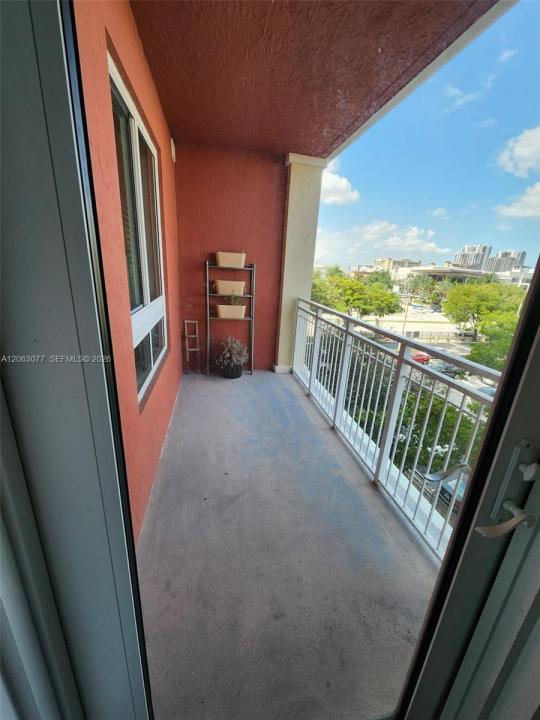 7355 SW 89th St 425N, Miami, Florida 33156, USA
