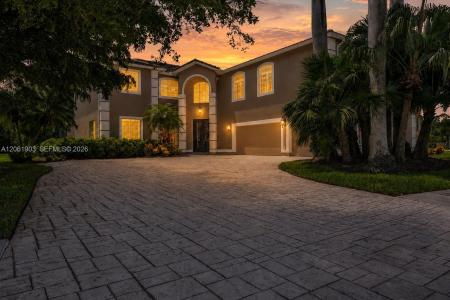 12898 Kedleston Circle, Fort Myers, Florida 33912, USA