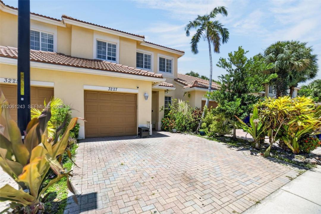 3227 NW 32nd Ter, Oakland Park, Floride 33309, États-Unis