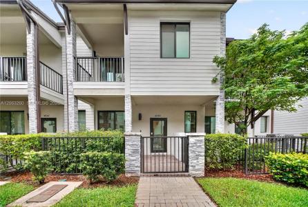 4745 NW 83rd Pkwy, Doral, Florida 33166, USA