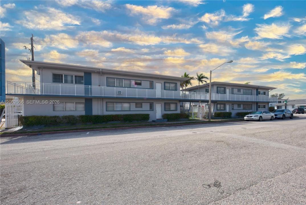 350 75th St 203, Miami Beach, Florida 33141, Stati Uniti