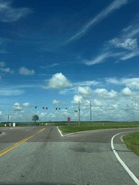 14467 NW 254th Street, Okeechobee, Floryda 34972, USA