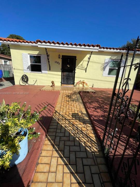 1085 NW 26th St, Miami, Floride 33127, États-Unis