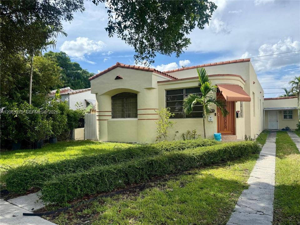 1779 SW 16th Ter, Miami, Florida 33145, USA