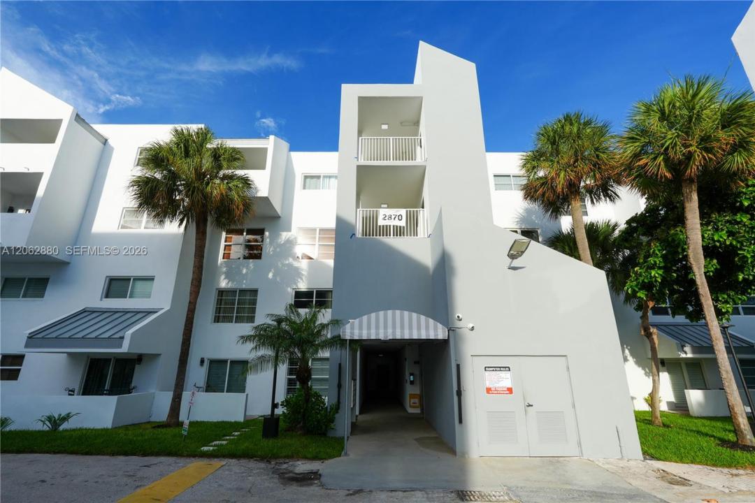 2870 NE 14th St Cswy 303C, Pompano Beach, Floride 33062, États-Unis
