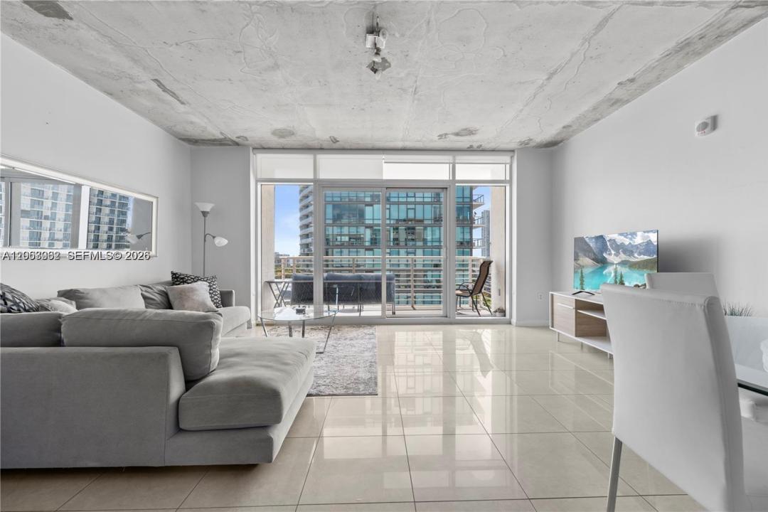 3250 NE 1st Ave 917, Miami, Florida 33137, USA