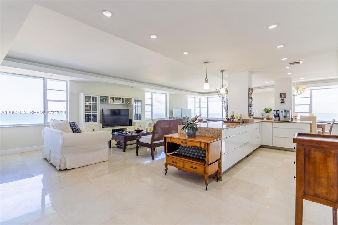 5255 Collins Ave 11E, Miami Beach, Floride 33140, États-Unis