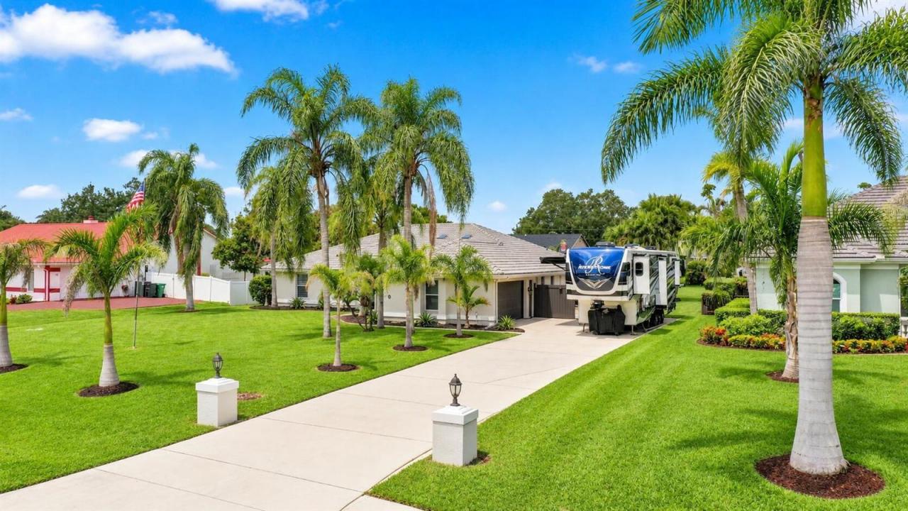 650 SE HIDDEN RIVER Drive, Port St. Lucie, Floride 34983, États-Unis