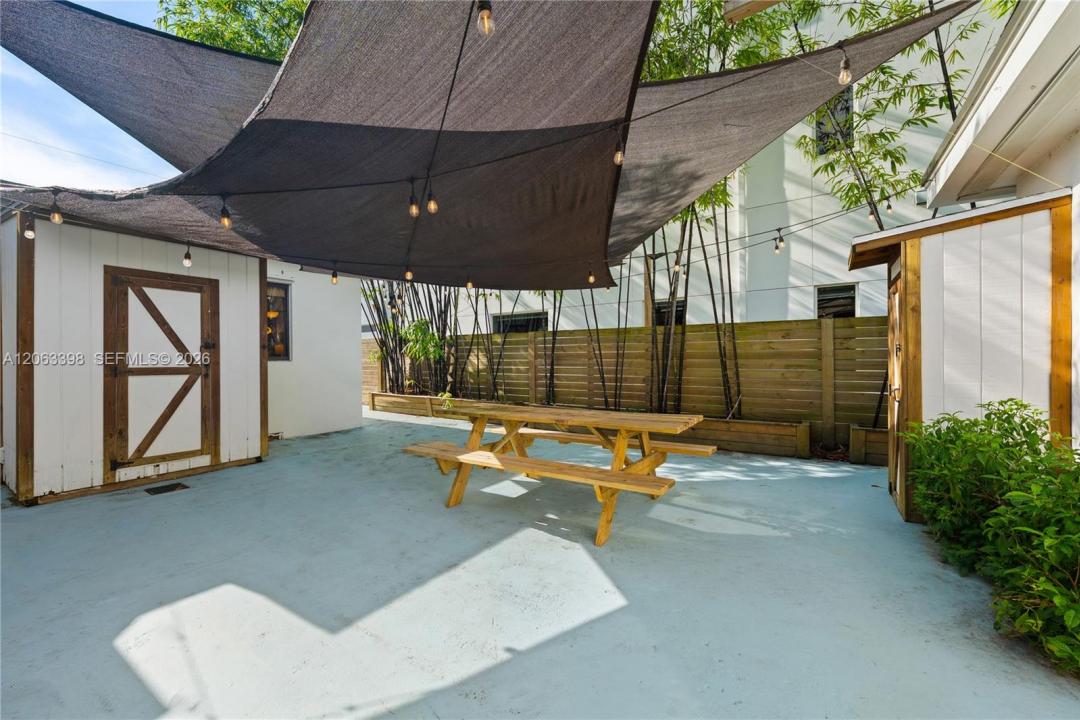 3134 Carter St 2, Miami, Флорида 33133, Соединенные Штаты