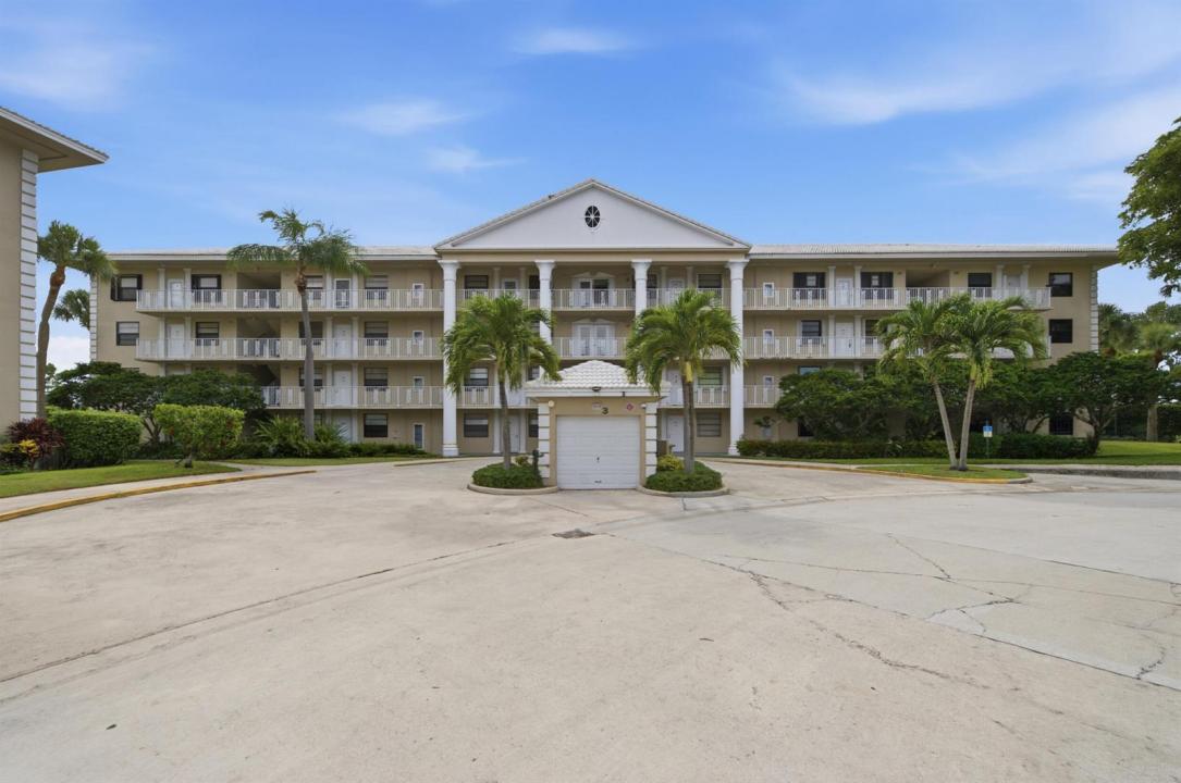 3515 VILLAGE Boulevard 206, West Palm Beach, Florida 33409, Stati Uniti