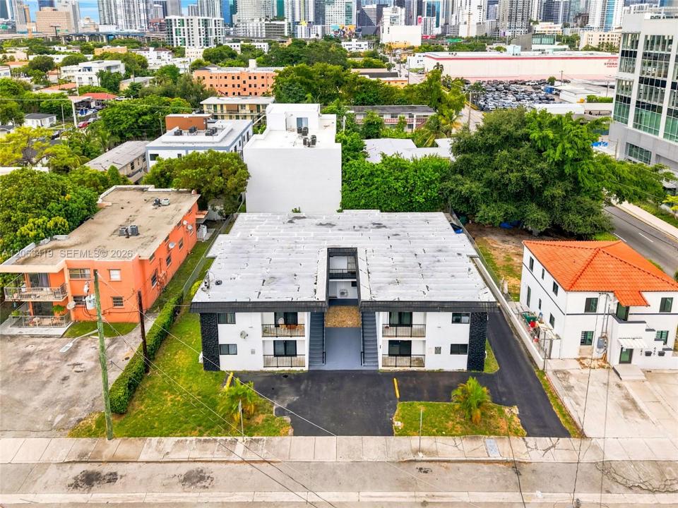 635 SW 7th Ct 9, Miami, Floryda 33130, USA
