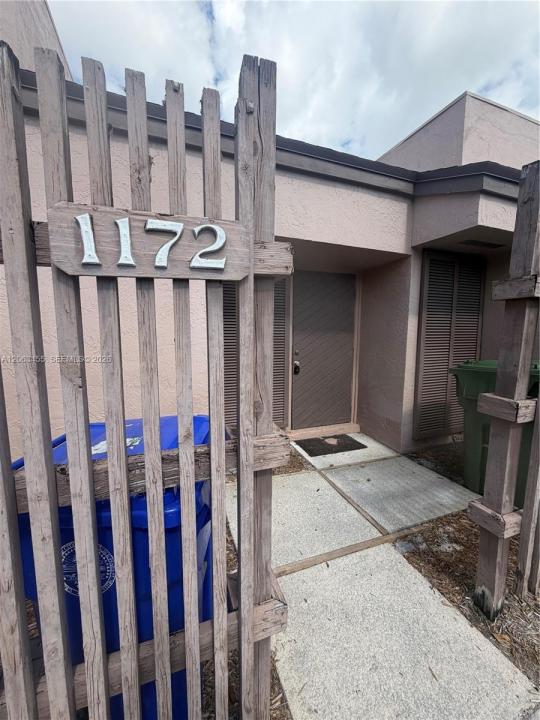 1172 NW 122nd Ter, Pembroke Pines, Florida 33026, Stati Uniti