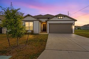 105 Kellys Heroes Way, Jarrell, Texas 76537, HOA KỲ