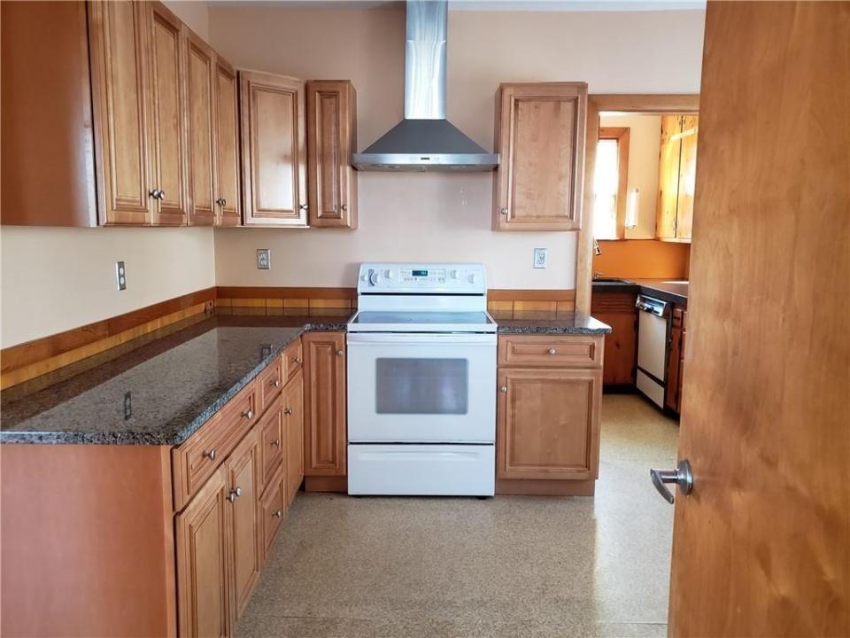 40 East Barrows Street 2, Cumberland, 罗得岛 02864, 美国