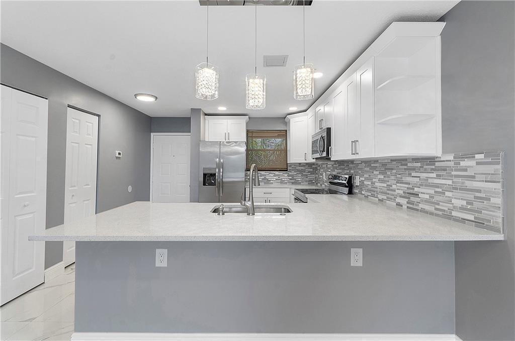 11477 NW 39TH Court 305-1, Coral Springs, Florida 33065, USA